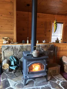 Maison de montagne luxueuse et confortable avec bain à remous et sauna! Parfait pour les familles! - Image 2