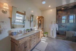 Blue Oak Oasis - Image 3