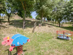 Tuscan Farmhouse in Peccioli with Swimming Pool near Lakes - Image 3