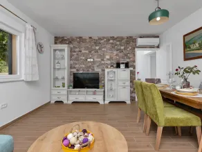 Detached holiday home with private pool, heated, children, pets welcome - Image 3