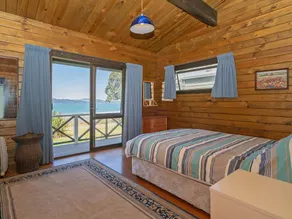 Norma's Place - Simpsons Beach Bach - Image 5