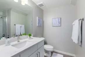 Spacious Penthouse with Luxe Resort Amenities - Image 5