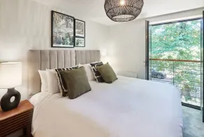 Host & Stay - St Johns Mews - Image 4