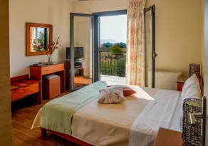 Newly Built and Independent Villas, with Great Sea and Mountain Views - Image 4