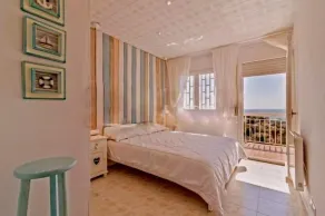 Villa with private pool and beach - Image 4