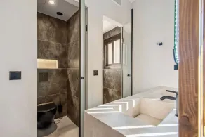 Mc Queen Boutique Apartments - Image 5