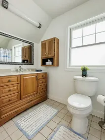 Beautiful Lakefront Home- Crooked Lk-Petoskey/Harbor Springs/Nubs- boat/bike/ski - Image 4