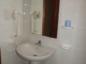 Familienwohnung mit Pool und Wi-Fi in Alcossebre - Image 3