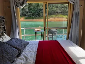 Float Inn - Image 3