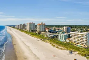 Oceanfront condo with pool, amazing view, balcony & beach access - Image 5