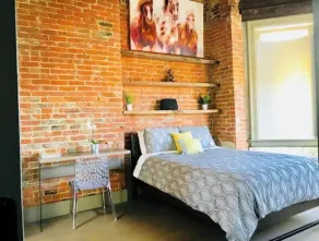 Historic Penthouse Style Loft in OTR, Parking Included - Image 4
