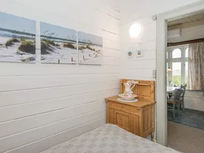 Vintage Holiday Home in Rømø near Beach - Image 4