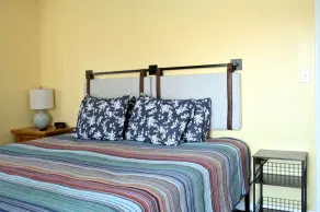 Peaceful home with amazing outdoor spaces inside a cove!  Sleeps 12, 3 King beds - Image 5