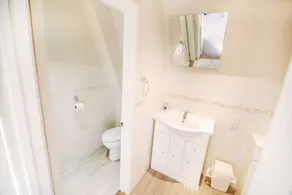 Holiday Lodge 2 bedrooms, pool, gym, tennis, in beautiful Cornish countryside - Image 5