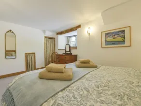 PARSONAGE FARM COTTAGE, family friendly in Newton Ferrers - Image 3