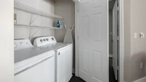 Landing Modern Apartment with Amazing Amenities (ID1272X140) - Image 4