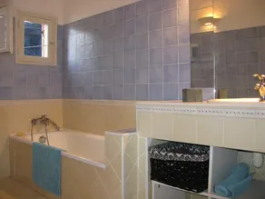 PROMOTION! En charmig villa med en vacker trädgård och utsikt över bergen - Image 2