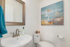 Contemporary, comfortable and charming - just 3 blocks to Downtown Castle Rock - Image 4
