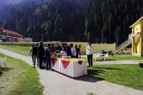 Village Inn Naran - Image 3