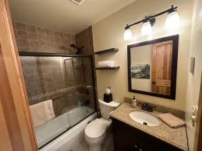 Luxury Hunter Mountain View Townhome -Pool-Fire pit-Walk to Scribner’s-Sleeps 10 - Image 5