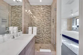 Waterfront | Heated Pool | Canal View & Access | Mimosa Key | VlLLAS - Image 4