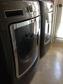 SALLEWATER POOL & SPA HOME / PLUS PROCHE DES PLAGES- DISNEYLAND. Grill / Wifi gratuit. - Image 3