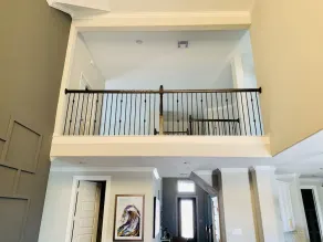 Charming Retreat! Modern Family Luxury Home - Image 3