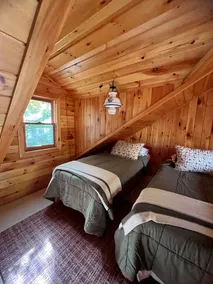Cozy and private lakefront cabin -- perfect for large groups & family reunions! - Image 5