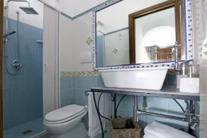 Villa Elena er en prestigefyldt og eksklusiv villa med en suggestiv havudsigt. - Image 2