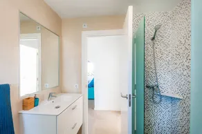Ferienapartments 'Trevol Suits' mit Meerblick, WLAN, Klimaanlage und Platz für 7 Personen - Image 5