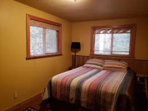 Lake Quinault Cottage Cove  Stay&Play\" OR \"Relax&Revive In Olympic National Park - Image 5