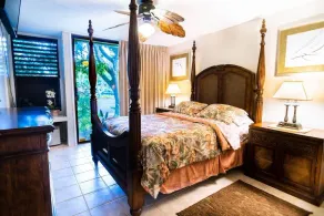 Legal Rental - Elegant Turtle Bay Condo - 1 Bed/2 Bath - Image 2