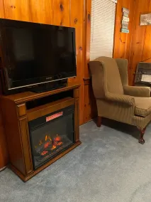Rustic & cozy 2BR in Smallwood – dog friendly, near lake, hiking & Woodstock - Image 2