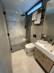 Beautiful new village apartment with roof deck- stone bath, 360  views & more - Image 4