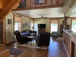 Safe Clarksdale Stay/Secluded 2600 sqft Barn House - Image 5