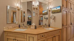 Mtn Views + Hot Tub + Ski Shuttle  + Pet Friendly + Near Nordic Skiing - Cypress - Image 5