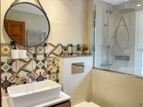 Club Villamar - Oplev en moderne, fritliggende villa med privat pool og fantastisk udsigt i et ro... - Image 2