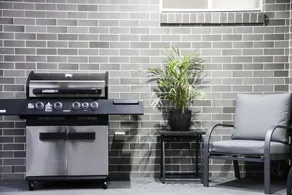 Quiet relaxing Location,2 Bedroom 2 Bathroom Guesthouse.Walking distance to CBD. - Image 4
