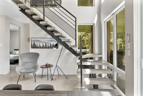 Stylish Chalet & Spa Steps from Lake Memphrémagog - Image 3
