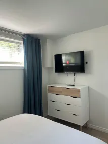 Cozy 2 bedroom, AC, Mins to Seven Chiefs Sportplex, Off Stony Trail - Image 5