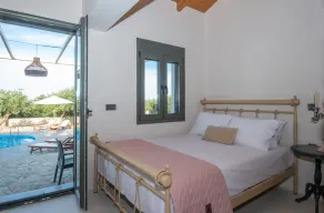 Ariadni di Olivio Villa - Image 4