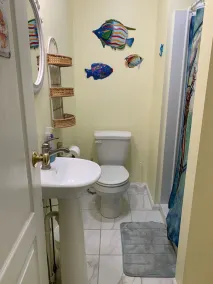 Welcome to Mermaid Haven! The perfect spacious home for your Rock Hall vacaction - Image 5