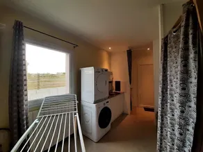 \"Family-Friendly House with Heated Pool & Private Garden – Close to the Beach\" - Image 5