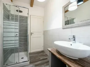 Nice apartment for 4 people with WIFI, TV, terrace and pets allowed - Image 3