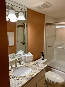 Beautiful oceanfront condo - Image 2