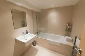 Deluxe apartment located in heart of Brighton city centre, North Laine. Sleeps 6 - Image 2