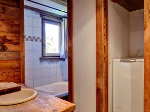 Appartement charmant à Courchevel 1650, parking inclus - Image 3
