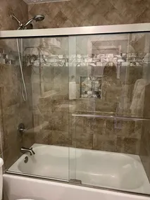 Luxury Lakefront property - Image 4