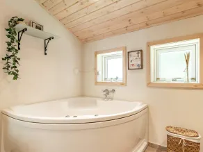 6 person holiday home in Ålbæk-By Traum - Image 3