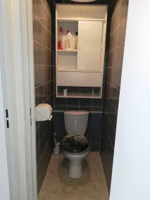 APPARTEMENT AVEC 2 CHAMBRES ENTRE CENTRE PORT ET PLAGE - Image 3